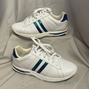 Dexter womens Sz. 7 bowling shoes